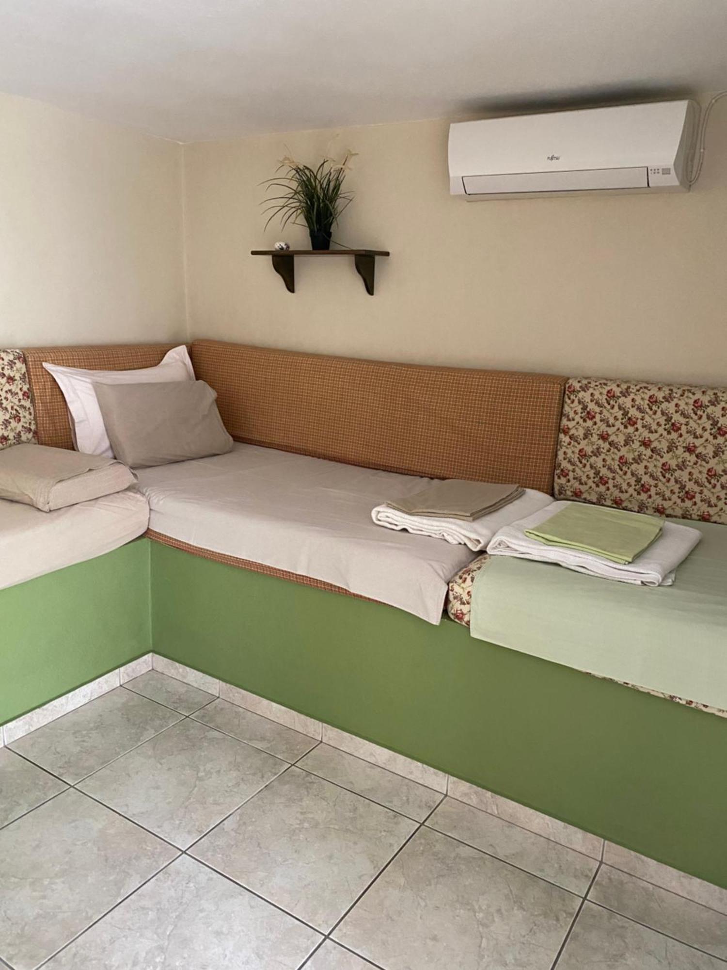 Small Garden Studio Kavala Exterior photo